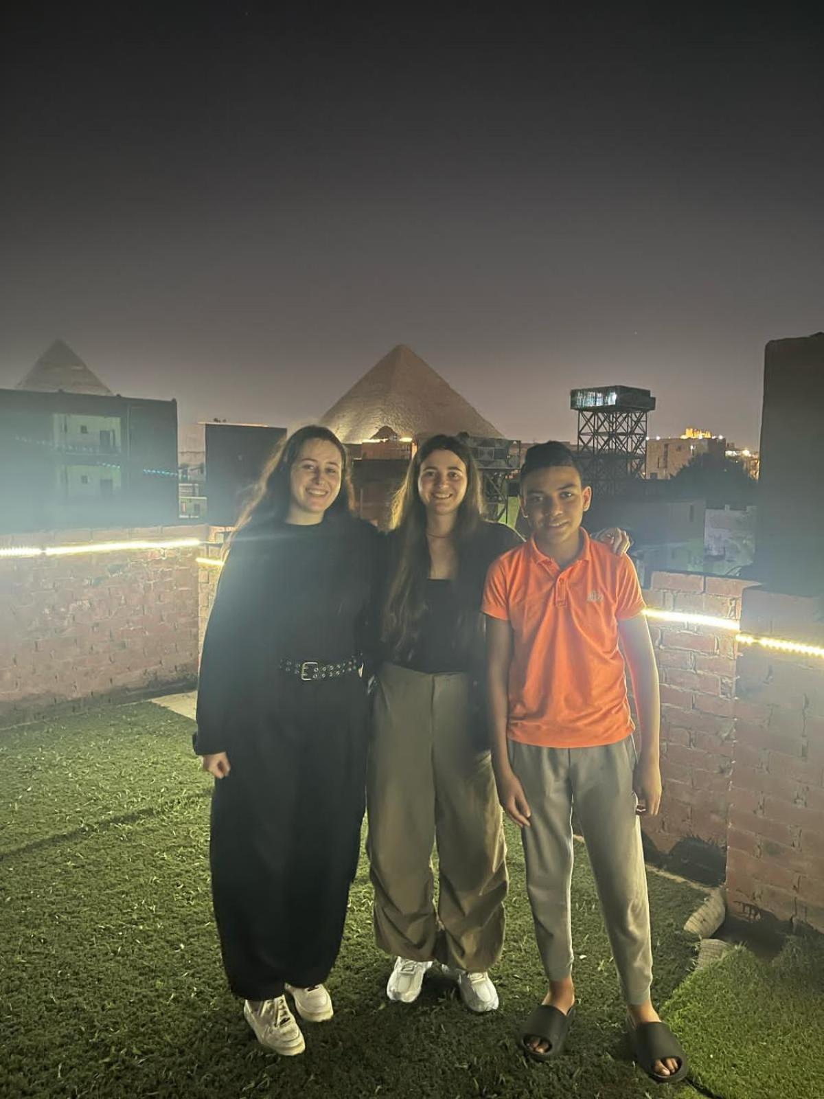 Merit Pyramids View * Kairo